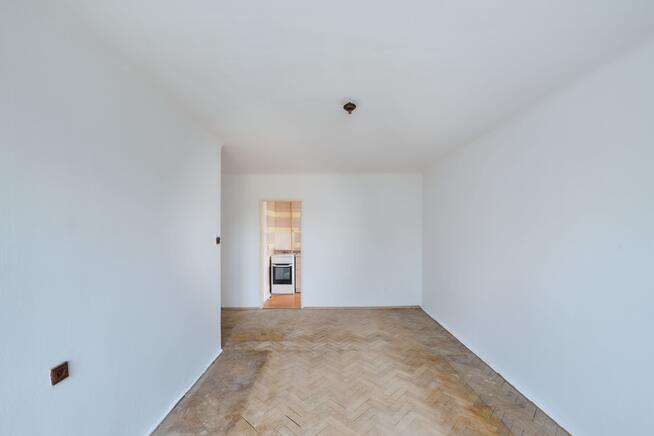 Przestronne mieszkanie z potencjałem na Azorach.