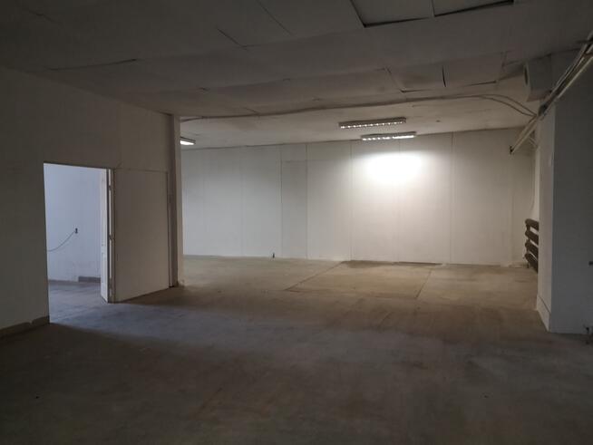 Budynek biurowo magazynowy