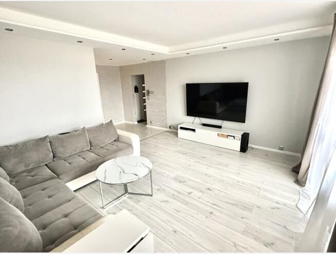 Mieszkanie 64m2 os. Słoneczne / BEZPOSREDNIO