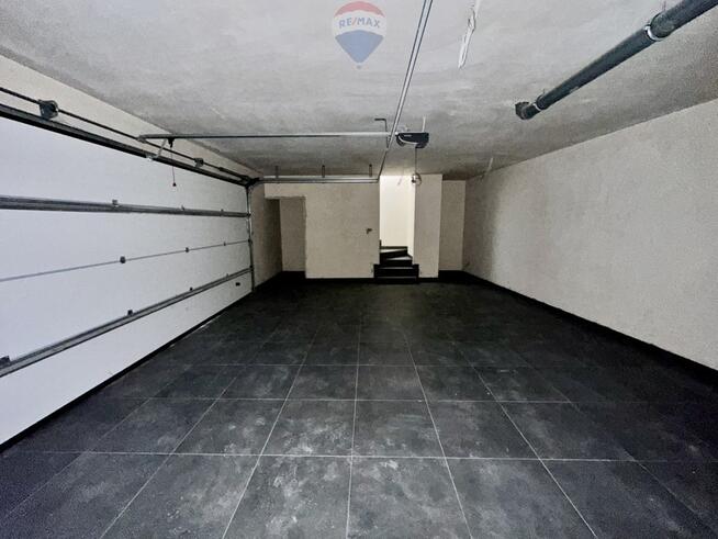 Nowy dom w Starym Bielsku | Garaż dwustanowiskowy