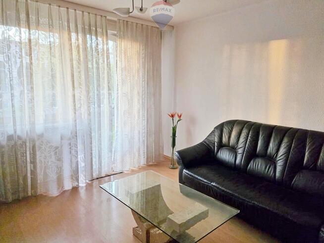 Pierwsze piętro, 3 pokoje, balkon