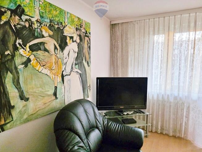 Pierwsze piętro, 3 pokoje, balkon