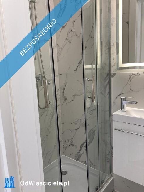 Nowoczesny pokój z prywatną łazienką obok uczelni.