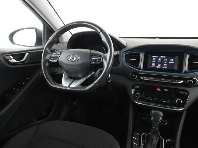 Hyundai IONIQ hybryda kamera ACC klima-auto