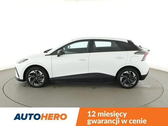 MG 4 EV klima-auto ACC czujniki parkowania LED