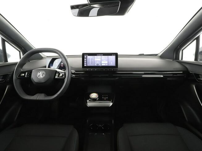 MG 4 EV klima-auto ACC czujniki parkowania LED