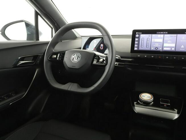 MG 4 EV klima-auto ACC czujniki parkowania LED