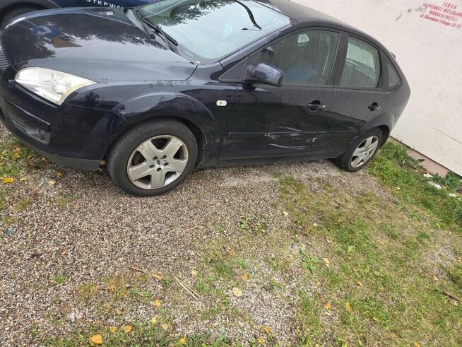 Syndyk sprzeda udział 1/2 w prawie własności pojazdu Ford