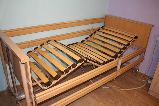 Łóżko rehabilitacyjne Burmeier regulowane z pilotem