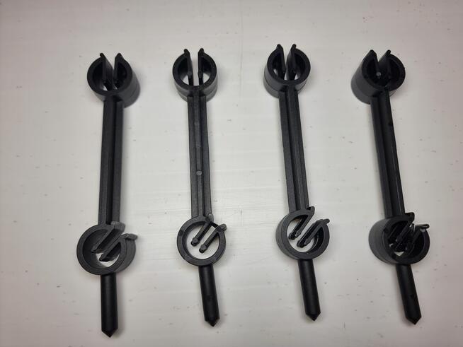 Strzemiono Łącznik do zbrojenia siatek w płytach drogowych 1