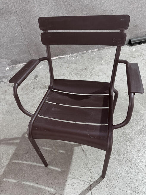 Syndyk sprzeda meble i sprzęt ogrodowy