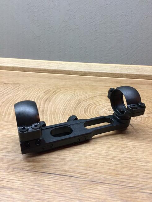 Brno ZH nasuwany stalowy montaż