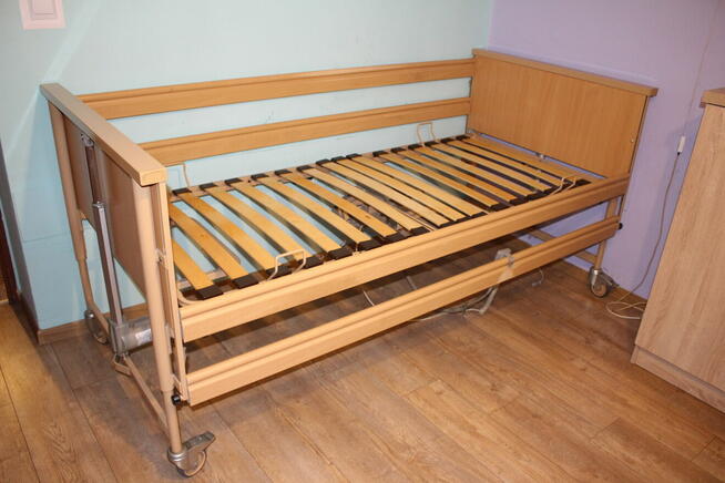 Łóżko rehabilitacyjne Burmeier regulowane z pilotem