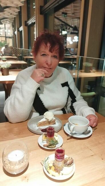 Poszukuję pracy w biurze