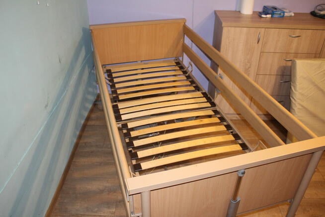 Łóżko rehabilitacyjne Burmeier regulowane z pilotem