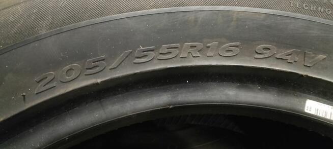 Opony zimowe Hankook 205/55R16