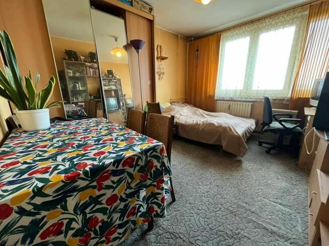 Sprzedam 4-pokojowe mieszkanie - 56,4 m2