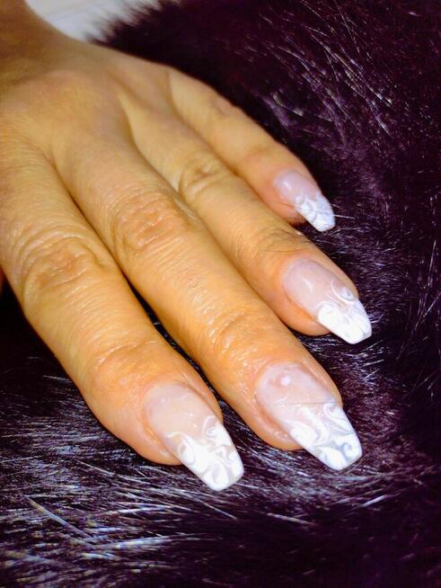 Stylizacja paznokci - mobilnie