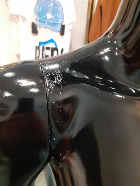 Manekin Damski czarny połysk z metalową podstawą