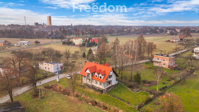 Duży dom na ustawnej działce 723m2