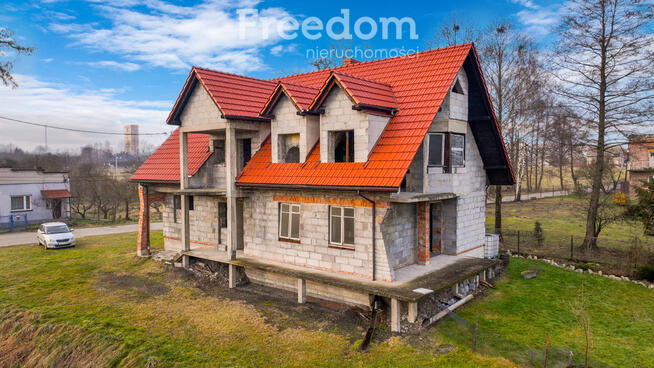 Duży dom na ustawnej działce 723m2