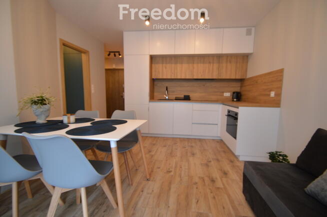 Nowy apartament z ogródkiem. Garaż. Duża komórka.