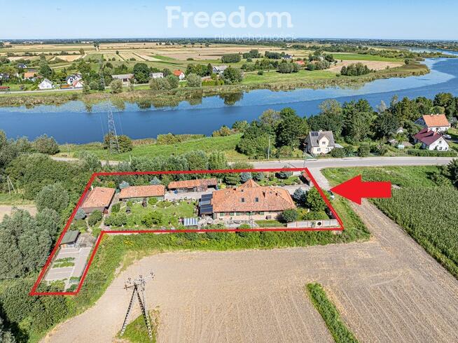 Dom Elbląg/Bielnik II, nad Nogatem Cegła, mur pruski, wiele elementów drewnianych i kamień