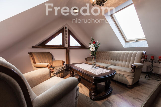 Dom Elbląg/Bielnik II, nad Nogatem Cegła, mur pruski, wiele elementów drewnianych i kamień