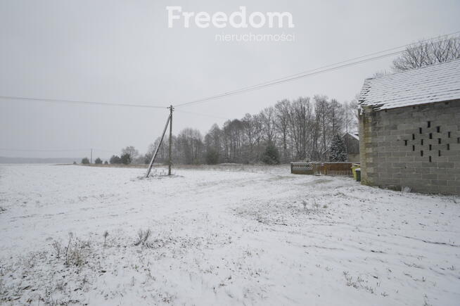 Dom do remontu z bud. gospodarczymi o pow. 9758 m2