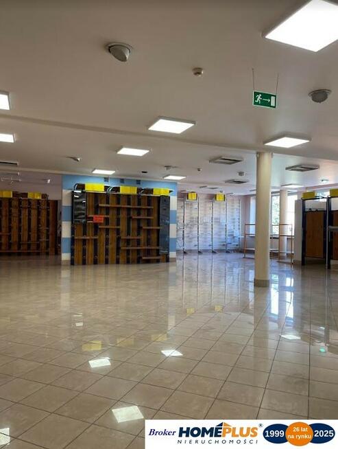 Lokal o powierzchni 230 m2 Centrum Wołomina.