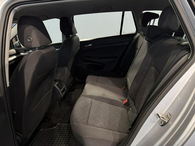 Volkswagen Golf Variant Life 1.5TSI 130KM M6 2022 r., salon PL, I właściciel, f-a VAT