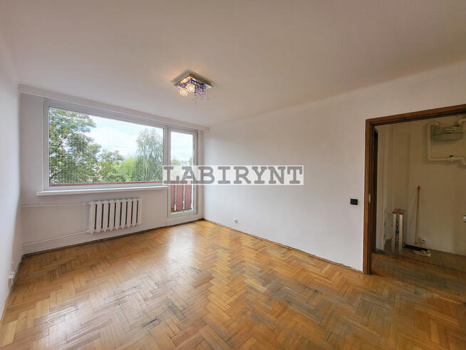 M-4, oddzielna kuchnia, 2.piętro, loggia, od ręki