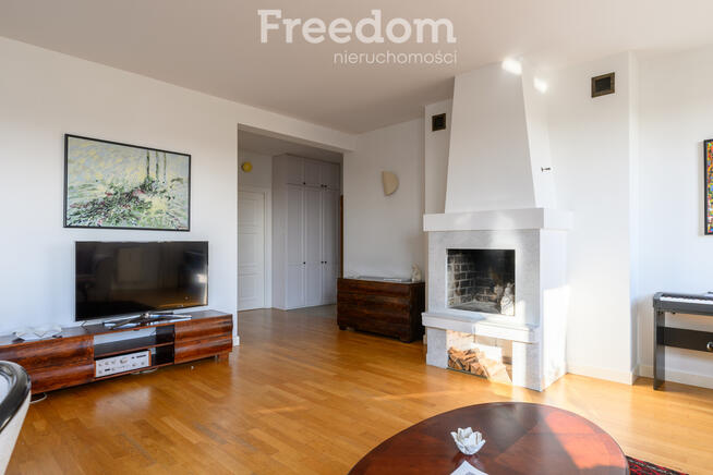 Dwustronne mieszkanie z widokiem na rzekę