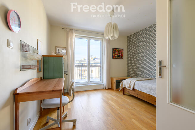 Dwustronne mieszkanie z widokiem na rzekę