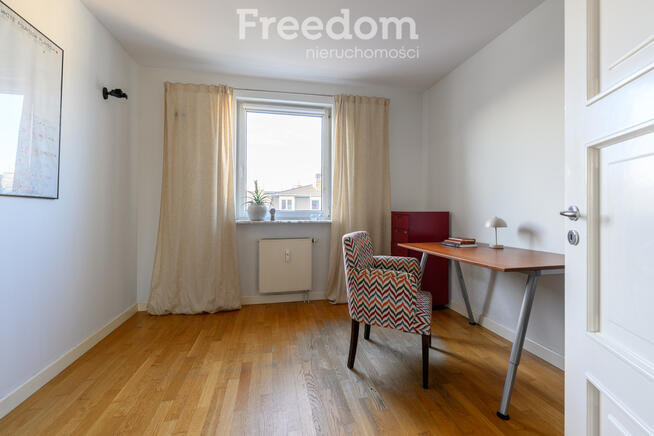 Dwustronne mieszkanie z widokiem na rzekę