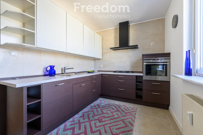 Dwustronne mieszkanie z widokiem na rzekę