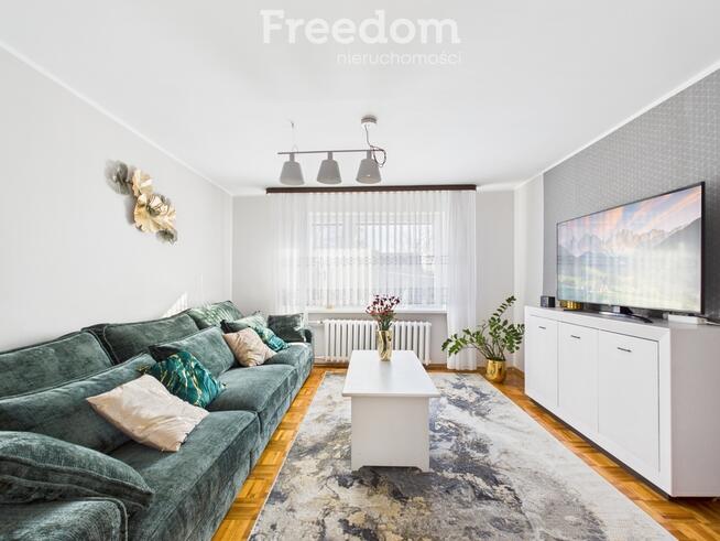 Dom z dwoma mieszkaniami | Dąbrowa