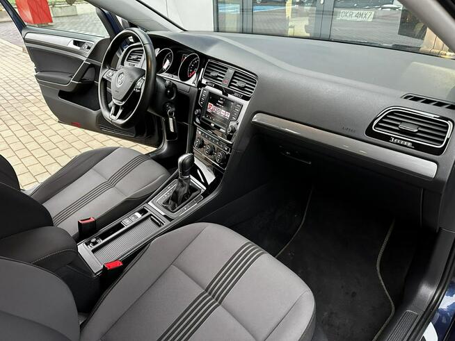 Volkswagen Golf Łopatki Grzane fotele Czujniki Asystent Climatronic Tempomat GWARANCJA
