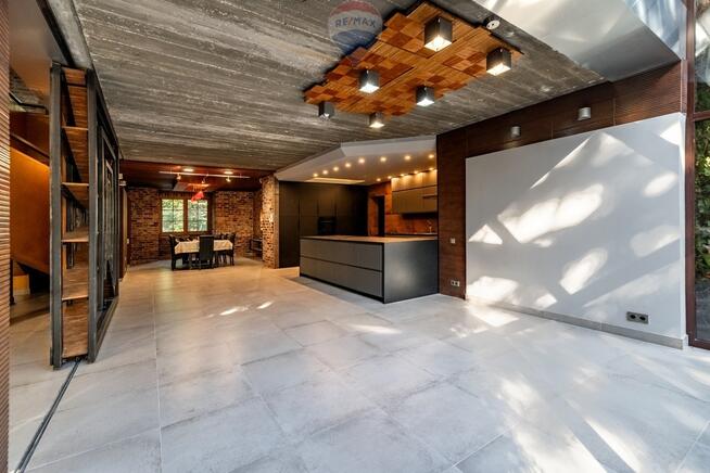 Wyjątkowa rezydencja w otoczeniu lasów Chojnowkich