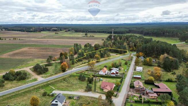 Działka inwestycyjna przy drodze DK-21.