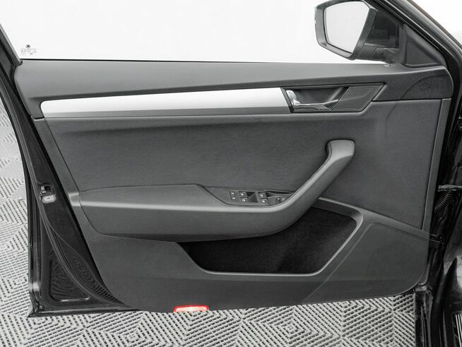 Škoda Superb 2.0 TDI Ambition Podgrz.f Bi-Xenon Cz.park 2 kompl. opon Salon PL