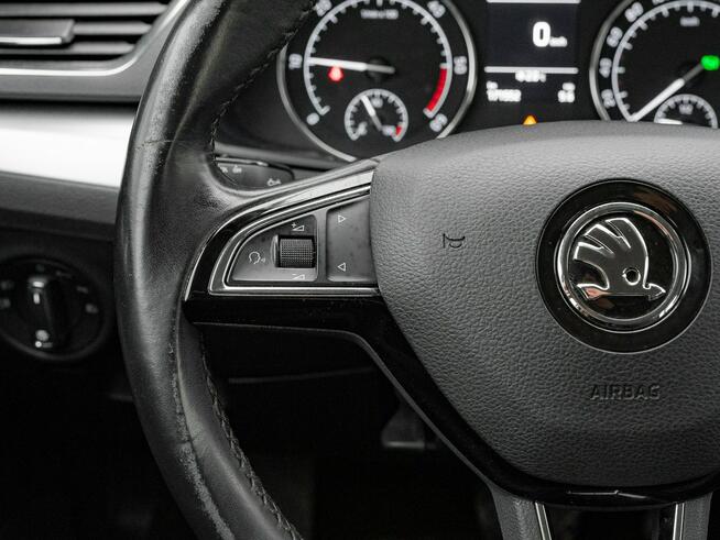 Škoda Superb 2.0 TDI Ambition Podgrz.f Bi-Xenon Cz.park 2 kompl. opon Salon PL