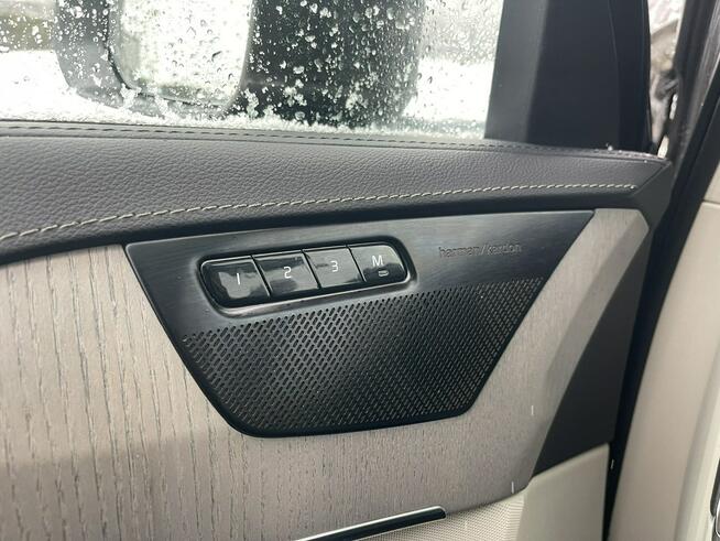 Volvo XC 90 B5 AWD Ultimate Bright 7osobowy Kamery360 Pamięć 235KM