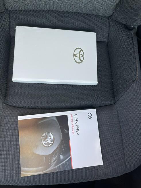 Toyota C-HR Hybrid PlugIN Kamera Podgrzewanie Virtual 223KM