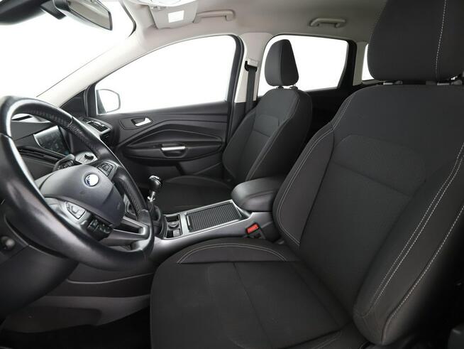 Ford Kuga navi klima auto grzane fotele grzana szyba i kierownica