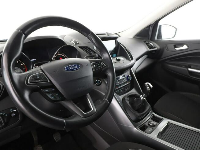 Ford Kuga navi klima auto grzane fotele grzana szyba i kierownica