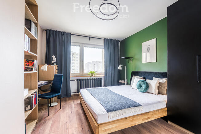 3 pokoje, 2 poziomy, Metro, balkon, parking.