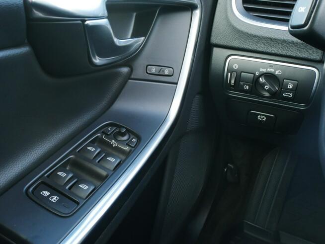 Volvo V60 Cross Country 2.0 T5 245KM Eu6 4x4 AWD Summum -Automat -Kraj -Serwisy w ASO -Zobacz