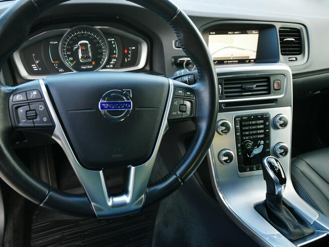 Volvo V60 Cross Country 2.0 T5 245KM Eu6 4x4 AWD Summum -Automat -Kraj -Serwisy w ASO -Zobacz