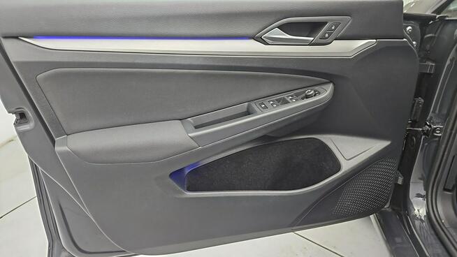 Volkswagen Golf VIII 2.0 TDI Life ! Z Polskiego Salonu ! Faktura VAT !